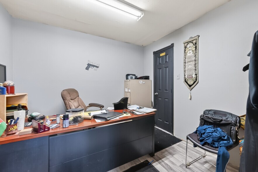 More Photos Of 10090 S Gessner, Houston General Retail For Sale