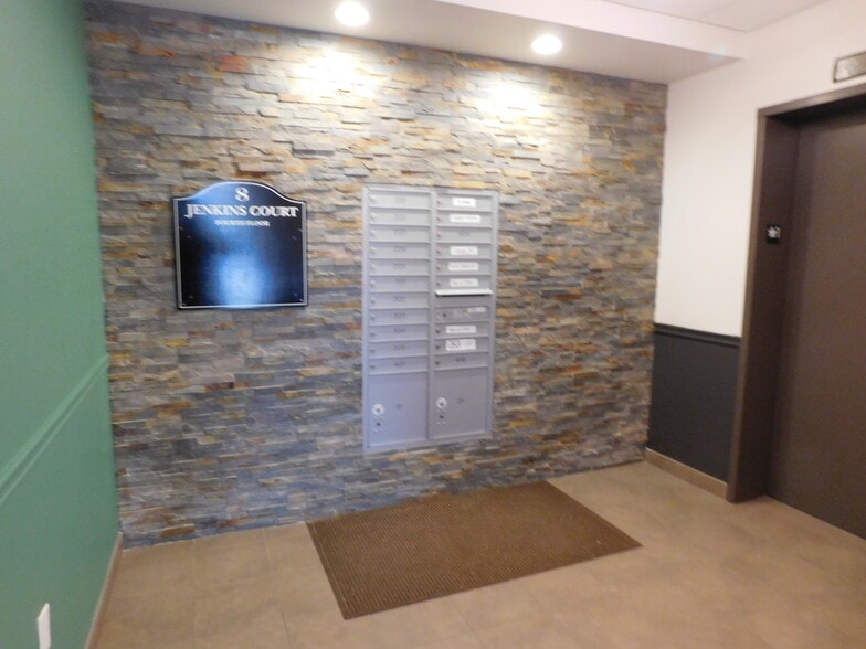 More Photos Of 9 Madbury Rd, Durham Storefront Retail Office For Lease