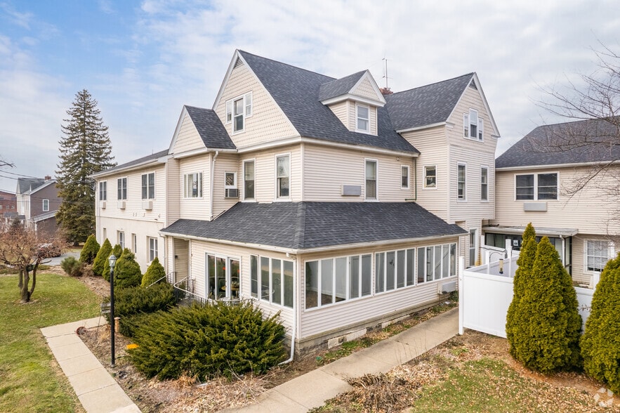 More Photos Of 659 Broad St, Emmaus Assisted Living For Sale