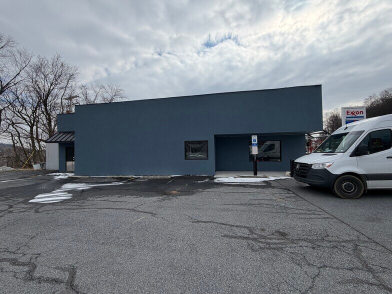 More Photos Of 2851 Perkiomen Ave, Reading General Retail For Sale