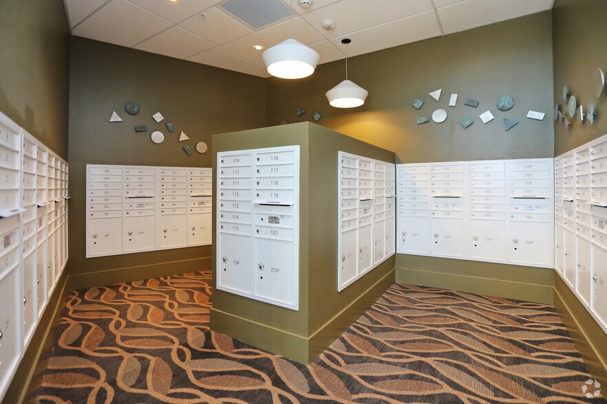 More Photos Of 16450 Redmond Way, Redmond Apartments For Lease