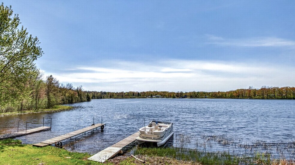 More Photos Of 16061 296th St, Cornell General Retail For Sale