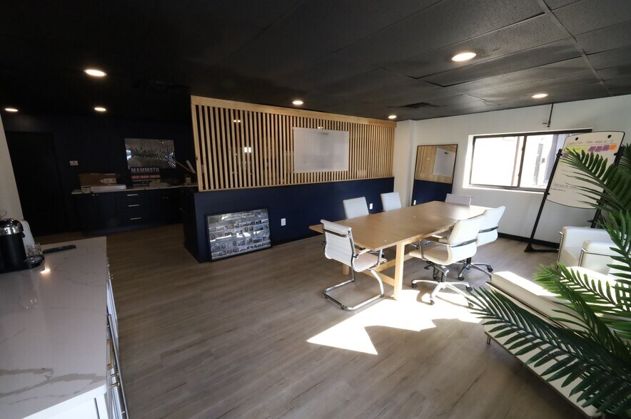 More Photos Of 1615 Bustleton Pike, Feasterville Trevose Warehouse For Lease