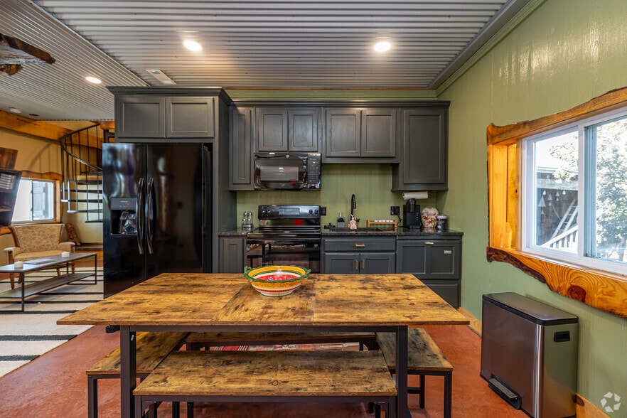 More Photos Of 1150 County Road 113, Eureka Springs Lodge Meeting Hall For Sale