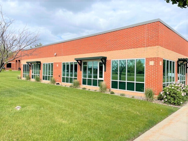 More Photos Of 4801 S Biltmore Ln, Madison Office For Sale