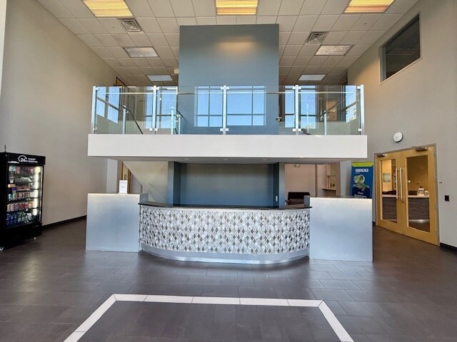 More Photos Of 5402 W Laurel St, Tampa Loft Creative Space For Lease