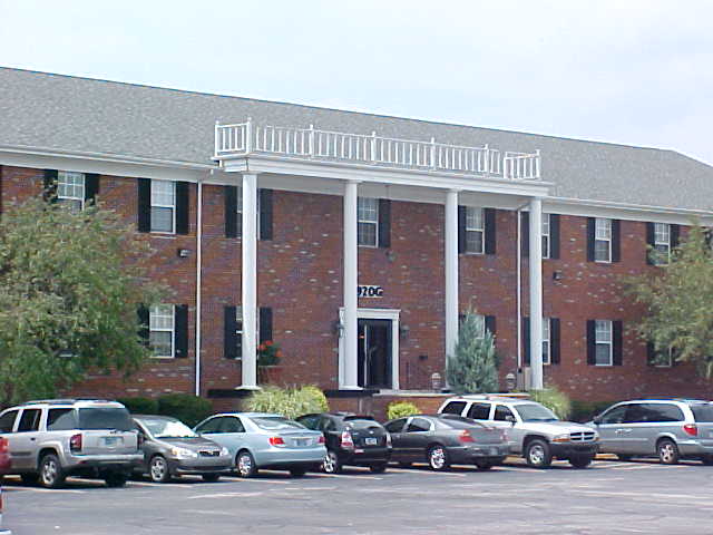 More Photos Of 910 N Shadeland Ave, Indianapolis Office For Lease