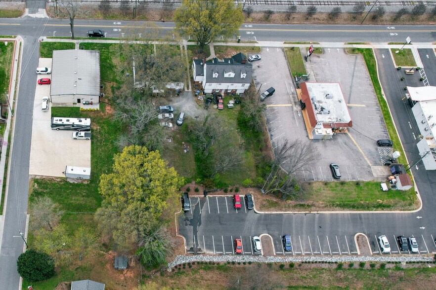 More Photos Of 260 S Main St, Mooresville Land For Sale