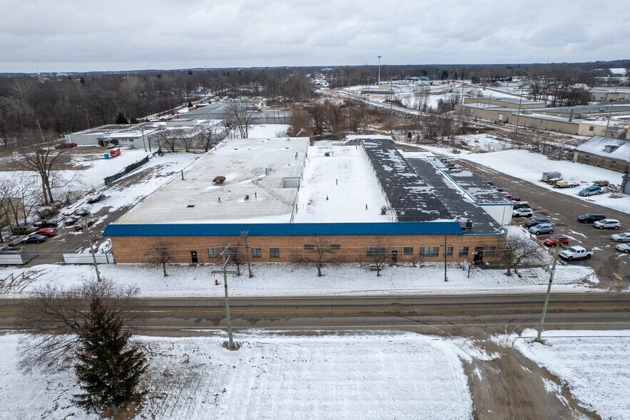 More Photos Of 325 Jay St, Coldwater Warehouse For Sale
