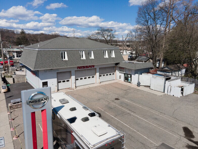 Primary Photo Of 805 Lafayette Ave, Hawthorne Auto Repair For Sale