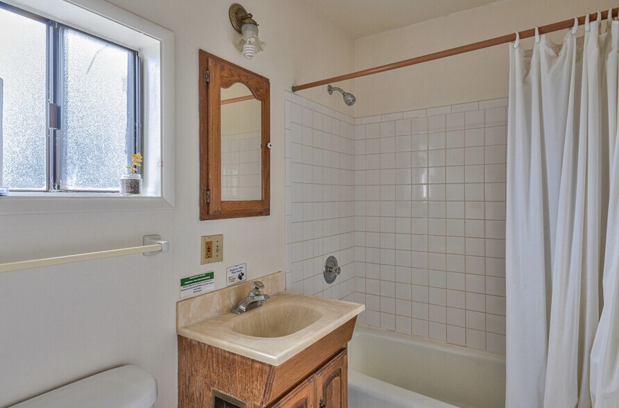 More Photos Of 69 W Carmel Valley Rd, Carmel Valley Freestanding For Sale