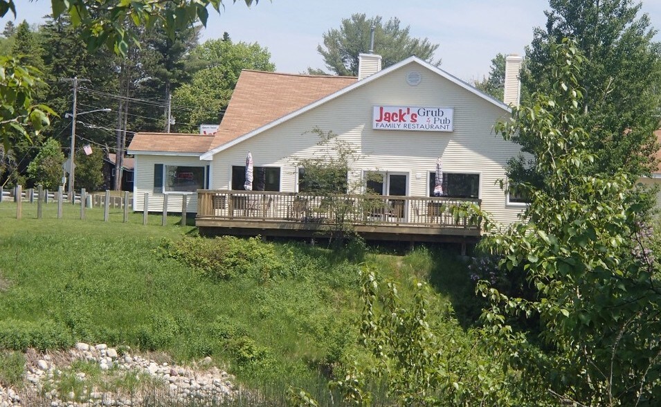 Primary Photo Of 9915 W 6 Mile Rd, Brimley Restaurant For Lease
