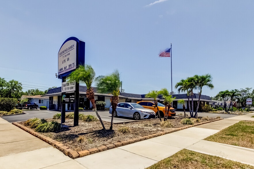 More Photos Of 6500-6514 Central Ave, Saint Petersburg Office For Sale