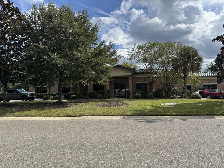 More Photos Of 3255 Industry Dr, North Charleston Medical For Sale