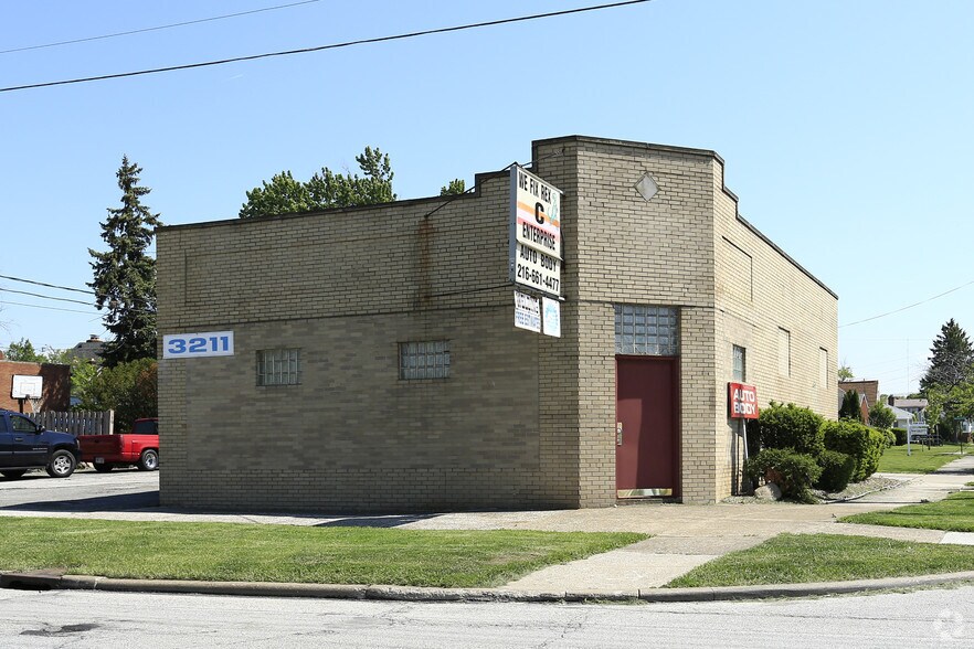 3211 Brookpark Rd, Parma, OH 44134 Auto Repair For Sale