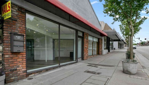 More Photos Of 842 Foothill Blvd, La Cañada Flintridge Storefront For Sale