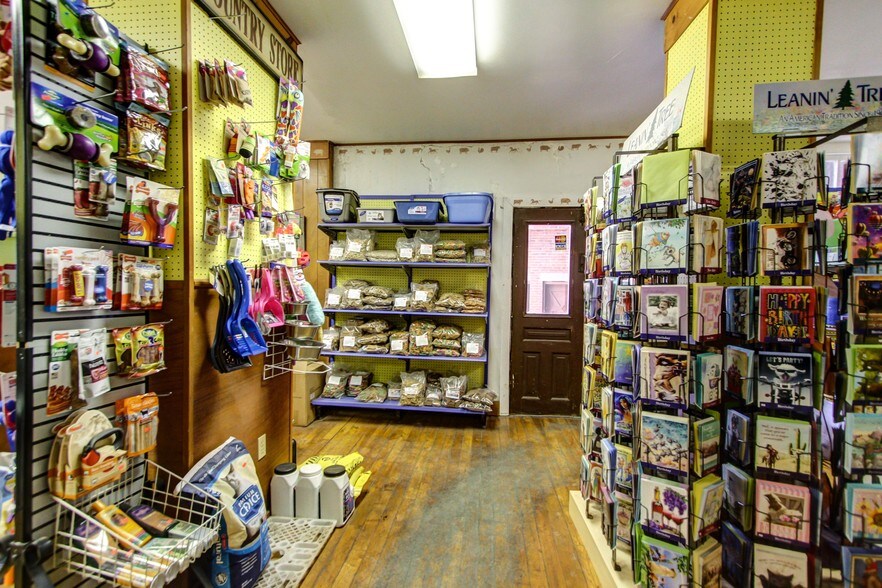 More Photos Of 20 N Main St, Richlandtown Flex For Sale