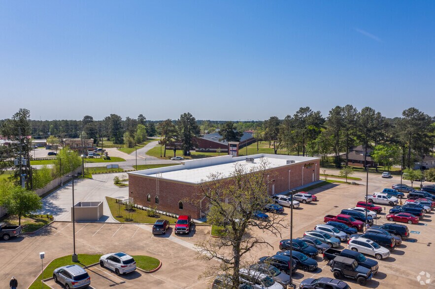 More Photos Of 18000 Farm To Market Rd 1488, Magnolia Freestanding For Lease