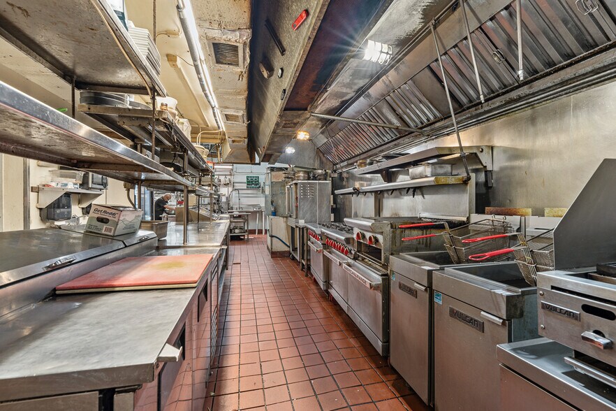 More Photos Of 108 Anastasia Blvd, Saint Augustine Restaurant For Sale