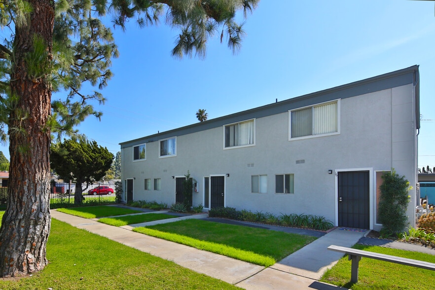 More Photos Of 345 N Batavia St, Orange Apartments For Sale