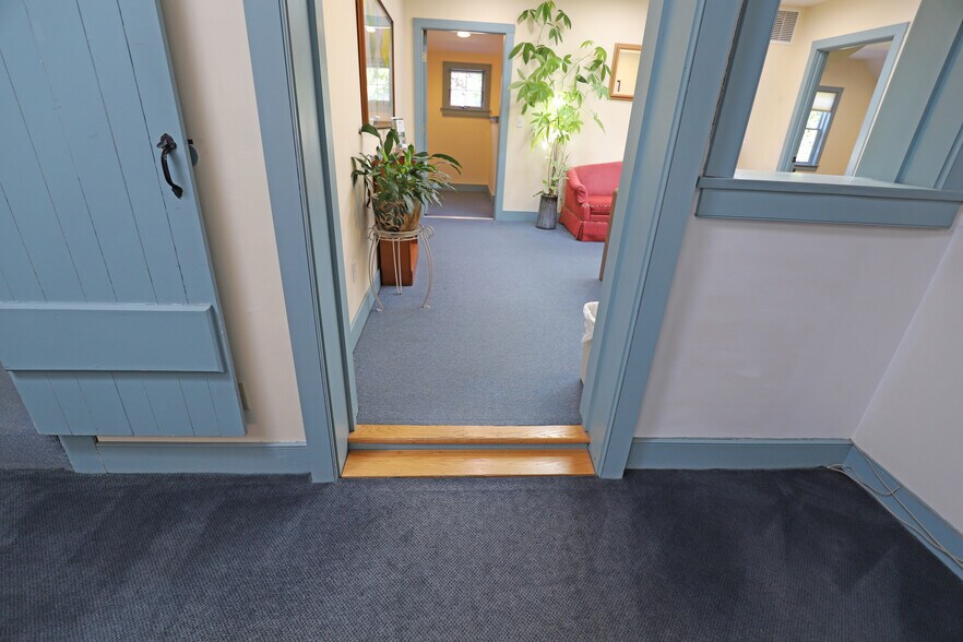 More Photos Of 49 Locust St, Falmouth Office Residential For Lease