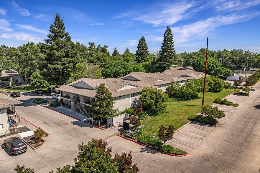 More Photos Of 721 W 11th St, Chico Apartments For Sale