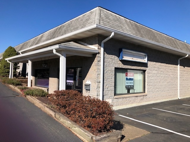 More Photos Of 9208 Venture Ct, Manassas Park Warehouse For Lease