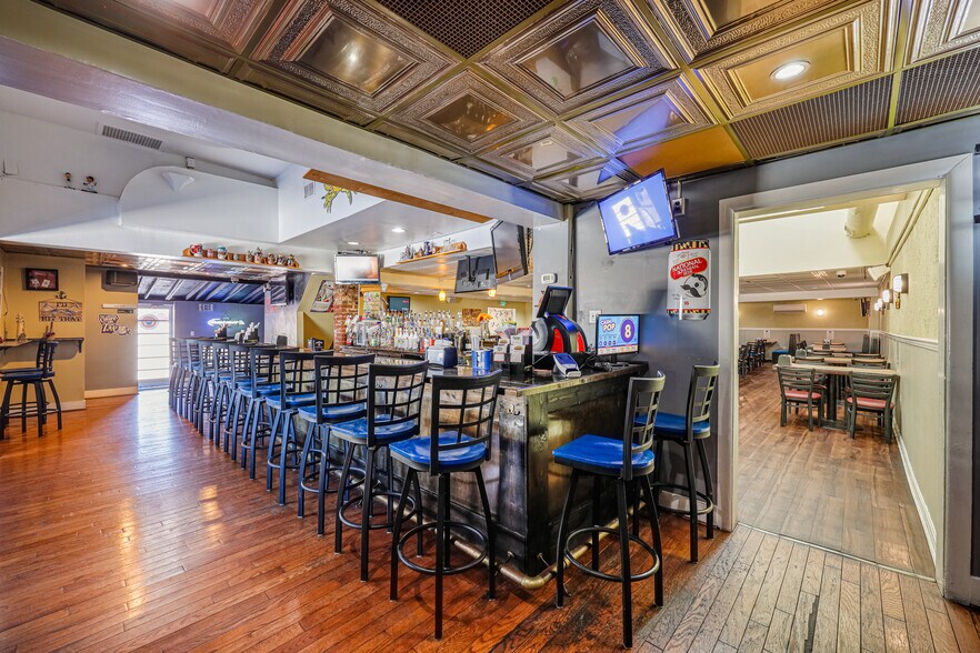 More Photos Of 7100 Sollers Point Rd, Baltimore Restaurant For Sale