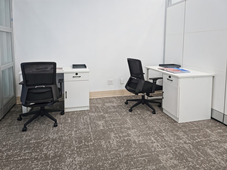More Photos Of 454 Soledad St, San Antonio Coworking Space