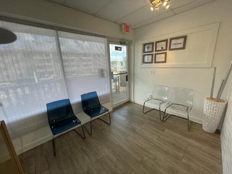 More Photos Of 6890 W Flagler St, Miami Storefront Retail Office For Lease