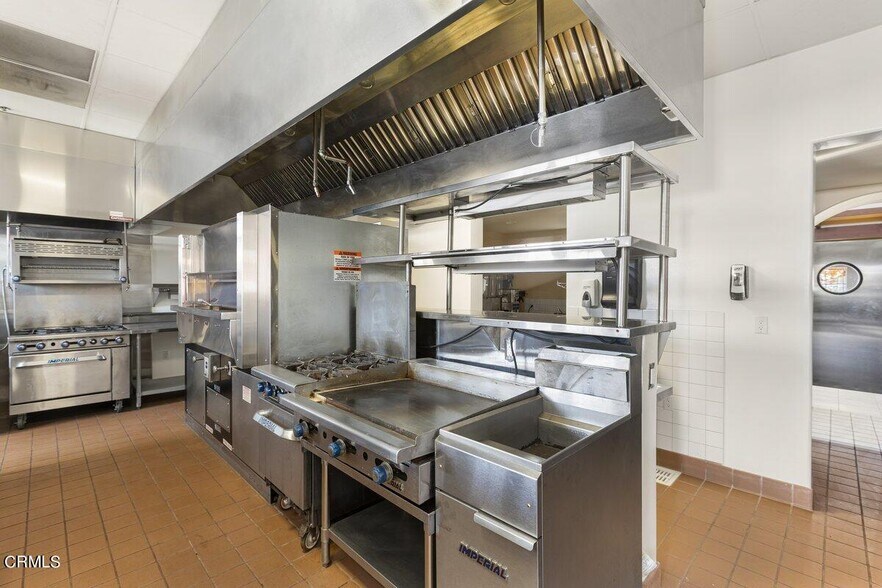 More Photos Of 125 S 10th St, Santa Paula Restaurant For Lease