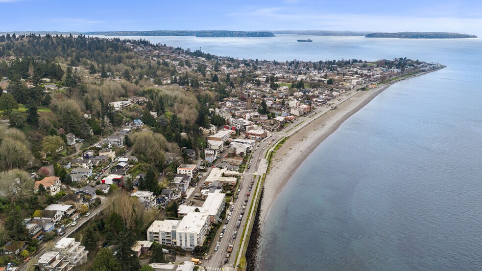 More Photos Of 2250 Bonair Pl SW, Seattle Apartments For Sale