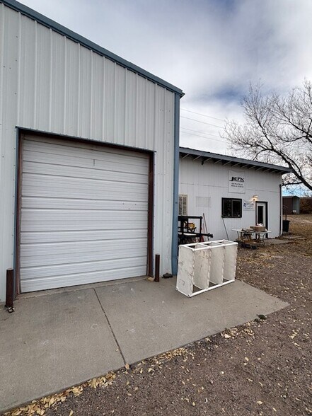 More Photos Of 4397 Platte Ave, Sedalia Warehouse For Lease