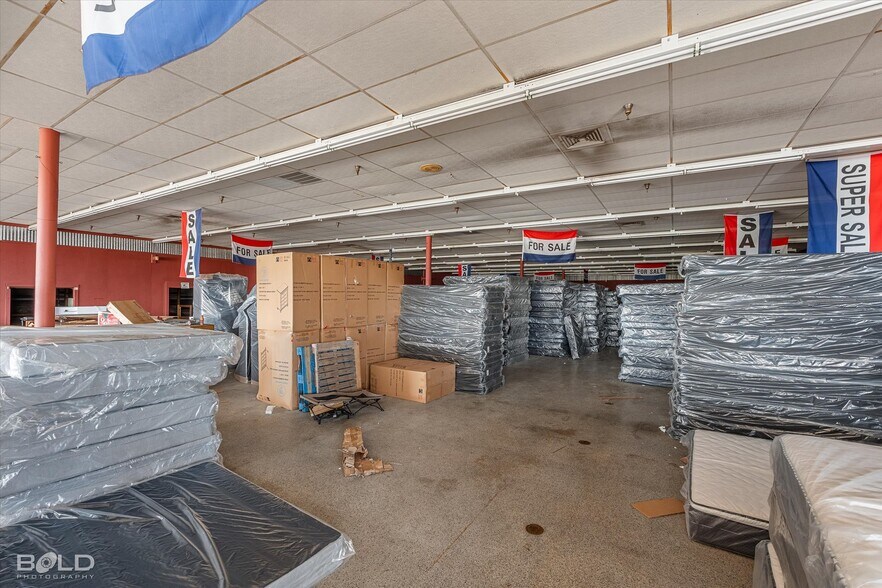 More Photos Of 1837 N Market St, Shreveport General Retail For Sale