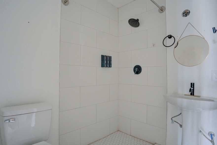 More Photos Of 185 Hidden Dr, Canyon Lake Apartments For Sale