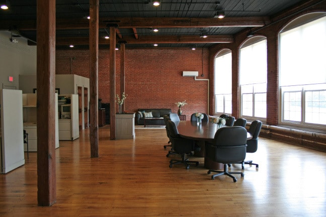 More Photos Of 156 River Rd, Willington Showroom For Sale