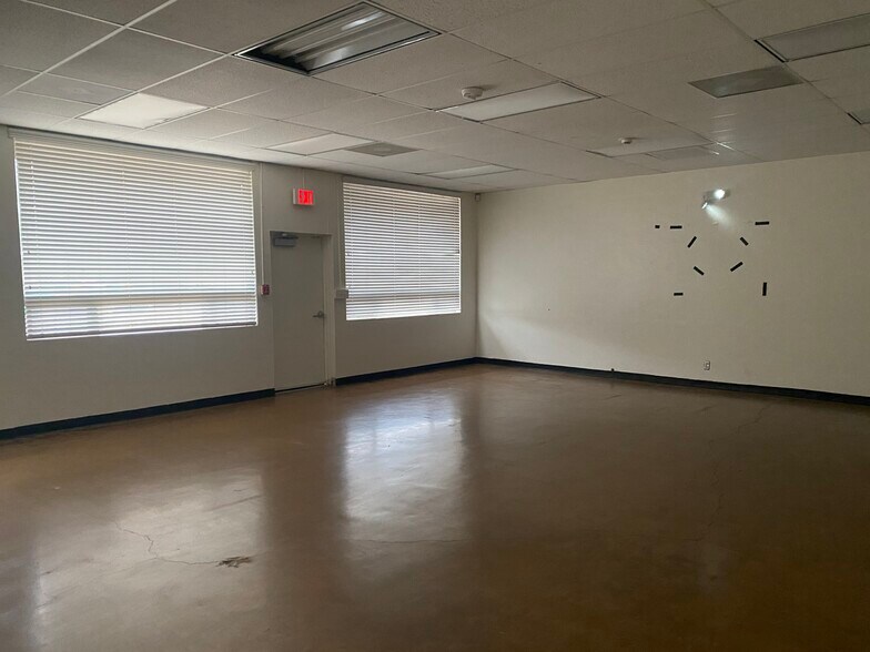 More Photos Of 630 W 17th Pl, Tempe Schools For Lease