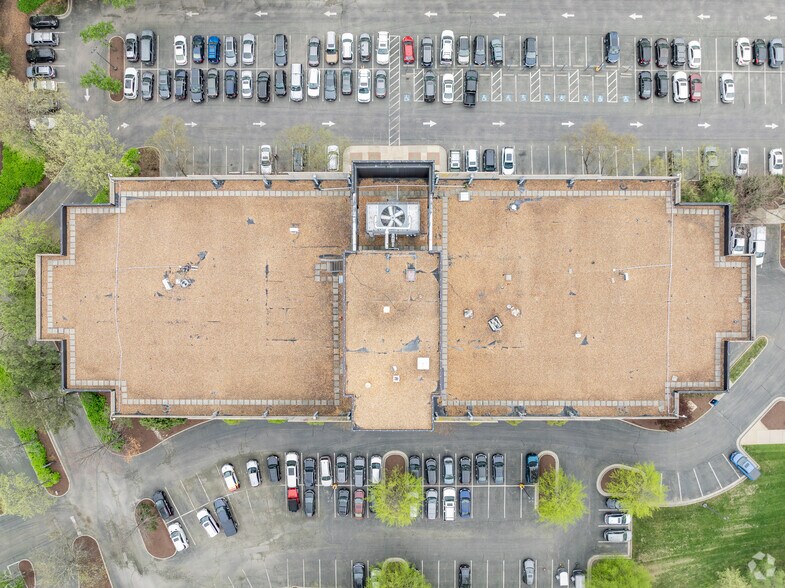 More Photos Of 6802 Paragon Pl, Richmond Office For Lease