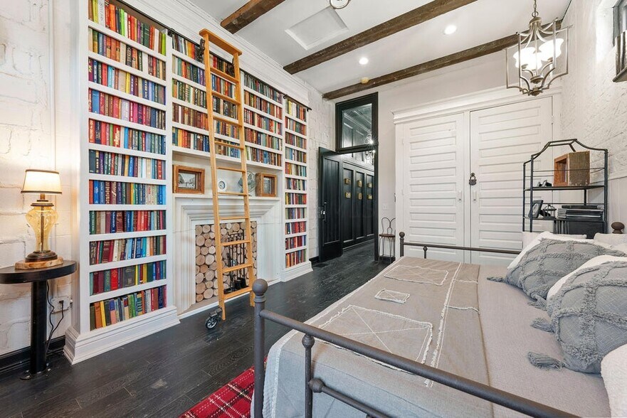 More Photos Of 43 W Markison Ave, Columbus Apartments For Sale