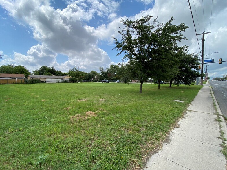 More Photos Of 1821 Fitch St, San Antonio Land For Sale