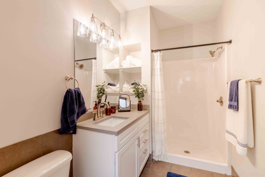 More Photos Of 310-330 15th Ave SE, Minneapolis Apartments For Lease