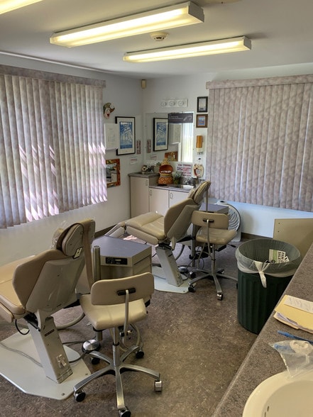 More Photos Of 98 Spencer Plain Rd, Old Saybrook Medical For Lease