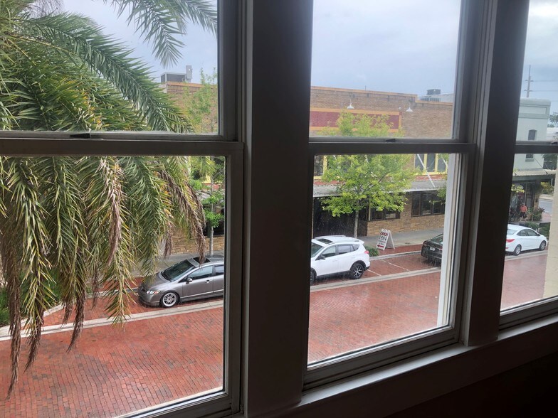 More Photos Of 15-17 E Magnolia Ave, Eustis Office For Lease