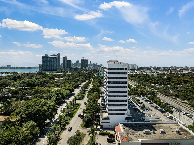 More Photos Of 4770 Biscayne Blvd, Miami Office For Sale