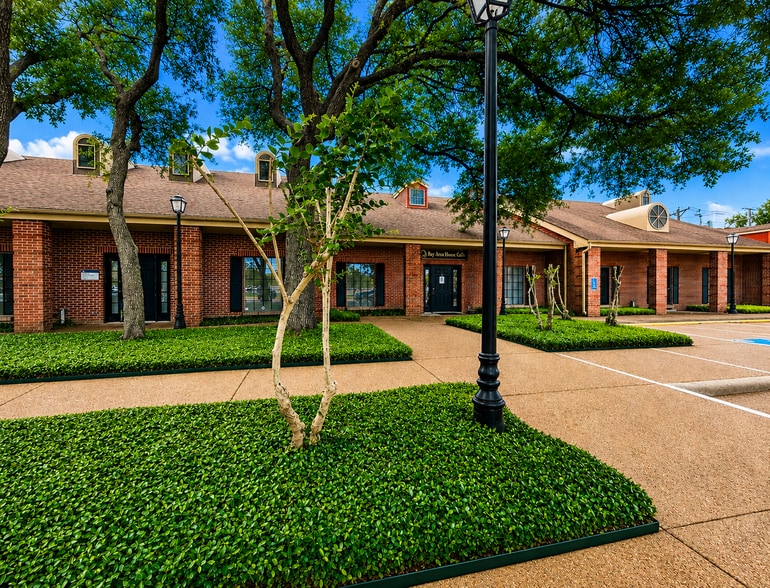 More Photos Of 1501 N Amburn Rd, Texas City Medical For Sale