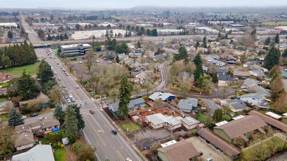 More Photos Of 2125 Coburg Rd, Eugene Healthcare For Sale