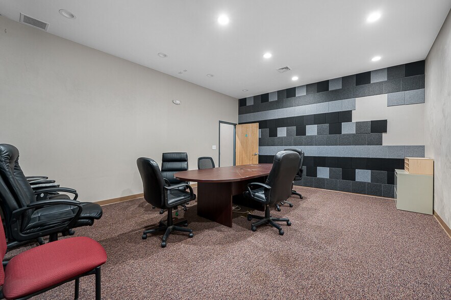 More Photos Of 10 Meadow Rd, Spencer Lodge Meeting Hall For Sale