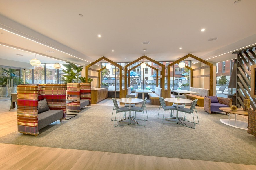 More Photos Of 190 Pleasant St, Malden Apartments For Lease