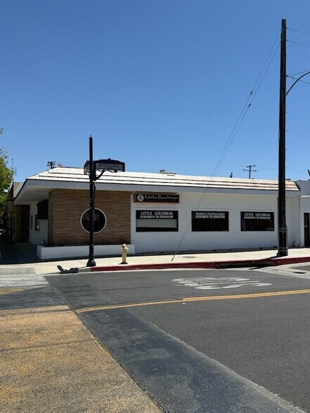 Primary Photo Of 660-668 Lancaster Blvd, Lancaster Storefront Retail Office For Sale