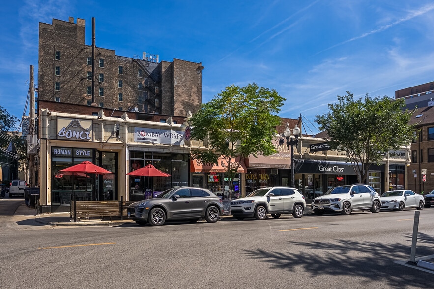 More Photos Of 3139 N Broadway St, Chicago General Retail For Sale
